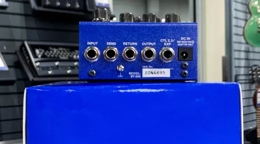 Store Special Product - BOSS - SY-200 Guitar Synthesizer